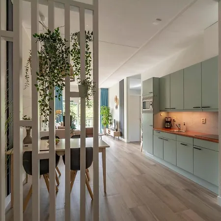 An Open Spacious Appartement *