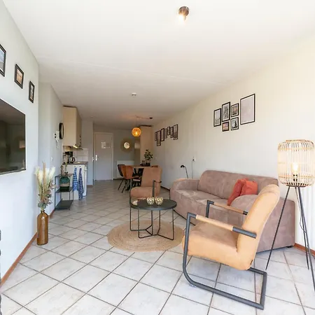 An Open Spacious Appartement *